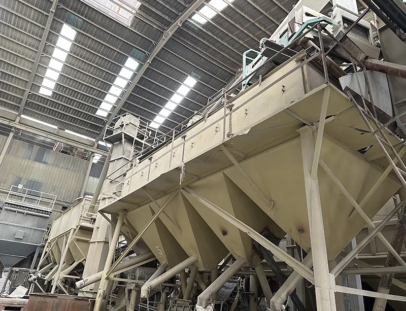 Raw material screening(Including dust removal process) Raw material screening(Including dust removal process)